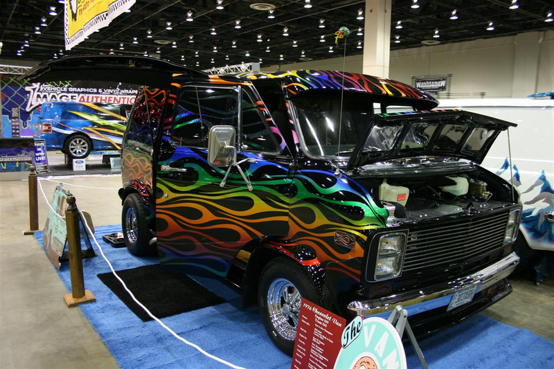 Illustration for article titled 2009 Detroit Autorama: Vannin' Is Back!